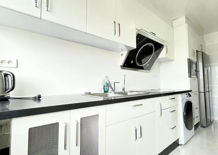 108 - Spacieux Appartement De 90M2