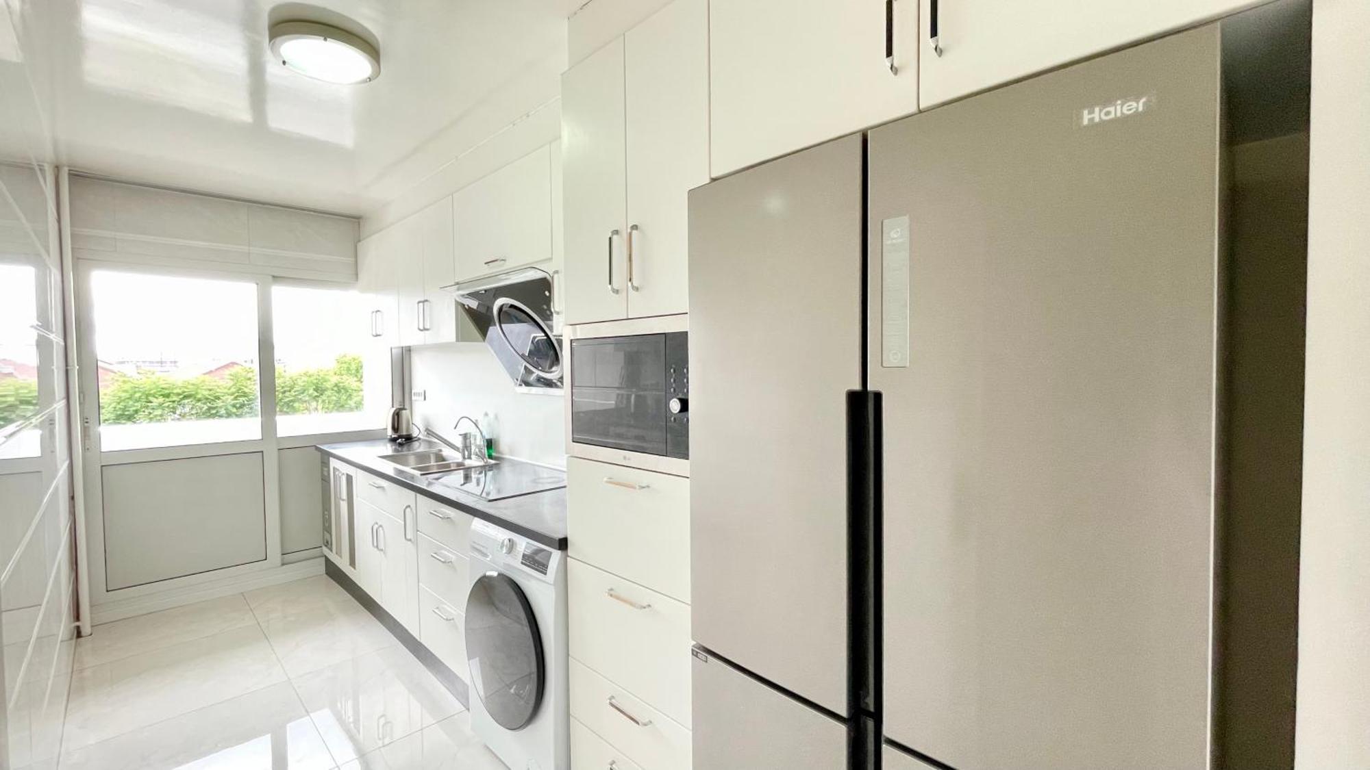 108 - Spacieux De 90m2 Aubervilliers