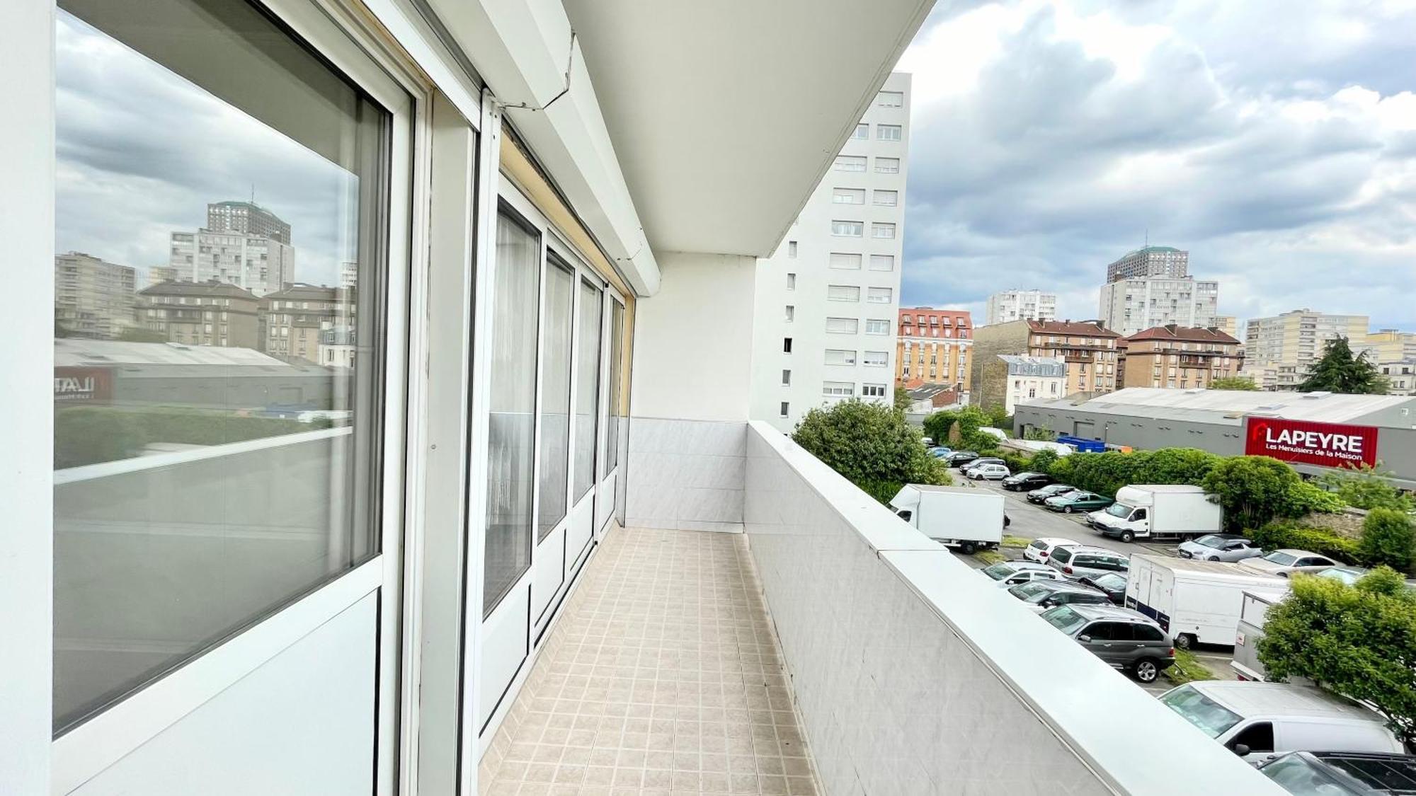 108 - Spacieux De 90m2